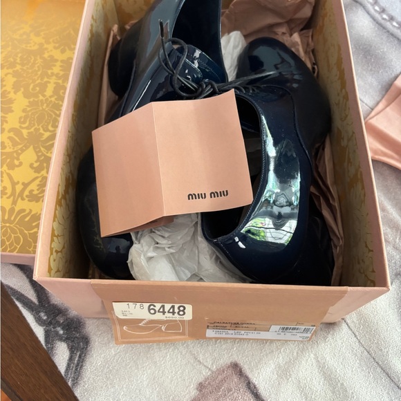 Miu Miu Black Lace Up Boots with Chunky Heel - Picture 4 of 9